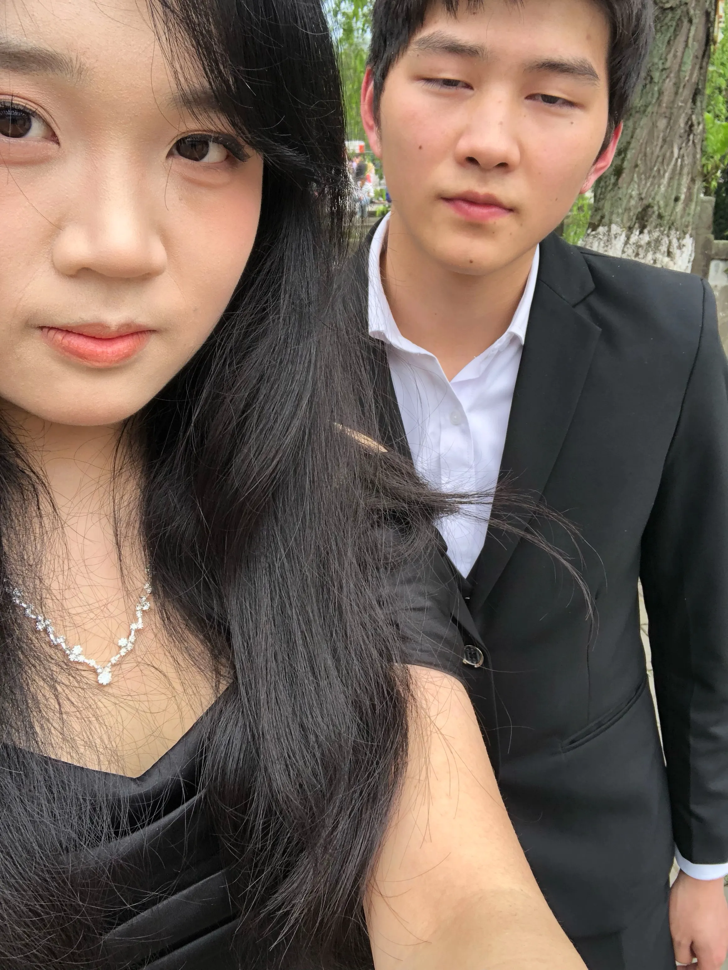 四月四日（清明节假期）